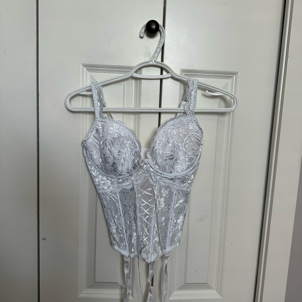 NWOT lace corset top white